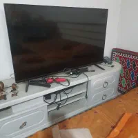 ال ای دی چهل و دو اینچ در حد نو ب فروش میرسد