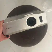 پرژکتور و پرده hitachi