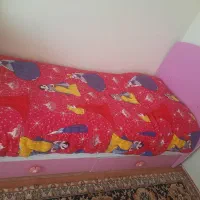 تخت نوجوان تک نفره
