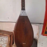 دوتار قدیمی