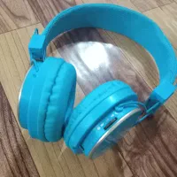 هدفون بیسیم مدل نیا Q8