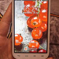 گوشی جی ال ایکس مدل LG-p715 قدیمی