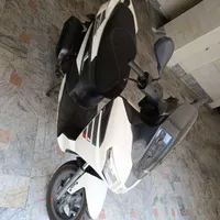 موتور آپریلیا sxr160|موتورسیکلت|تهران, امیرآباد|دیوار