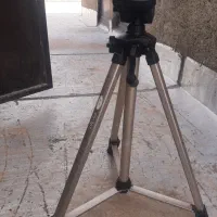 سه پایه دوربین فیلم برداری