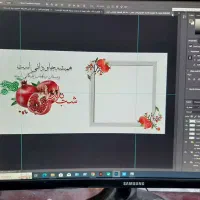 خانم آشنا به کامپیوتر برای کار در کارگاه تولید ماگ