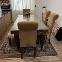 میز ناهارخوری