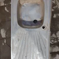 پیکور و بقیه وسایل که داخل عکس هست