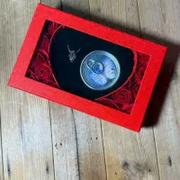 گردنبند مروارید و رزباکس