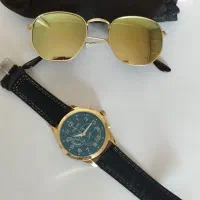 ساعت و عینک آفتابی
