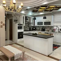 فروش ۱۴۰ متر /فول نوسازی شده /نور شمال و جنوب