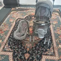 کالسکه و نی نی لای لای