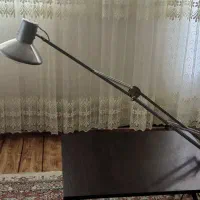 چراغ مطالعه‌ مهندسی تمام‌فلز