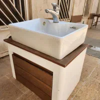 روشویی کابینتی pvc و ضدآب با شیرآلات کارکرده سالم