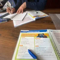 آموزش زبان انگلیسی کودکان ، نوجوانان ، بزرگسالان