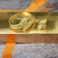 ساعت مچی و دستبند انگشتر