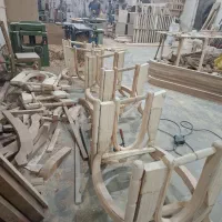 نجار ماهر و نیمه ماهر
