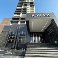 برج Roham / بلوار دریا /فول مشاعات/ سه نبش