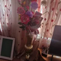 یک عدد گلدان بدون عیب و ایراد