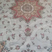 یک عدد فرش ۹ متری سالم