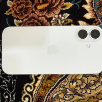 ایفون ۱۷ نرمال