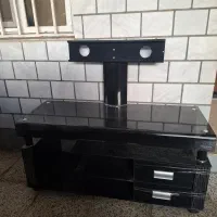 میز تلویزیون در حد نو