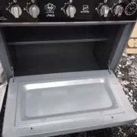 یک عدد اجاق گاز پنج شعله  یک عدد کهنه شور دوقلو