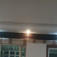 کتیبه چوبی و میله پرده