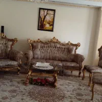 مبل هفت نفره به همراه میز جلو مبلی و میز عسلی ها