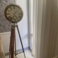 ساعت ایستاده