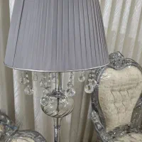 آباژور ایستاده خاکستری