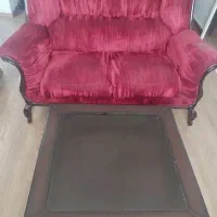 کاناپه دو نفره راحتی همراه با میز وسط