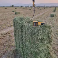 یونجه پرس و خرمن‌کوب شده