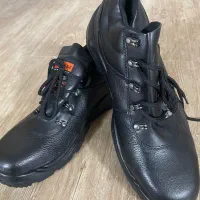 کفش کار آهنی ایمنی