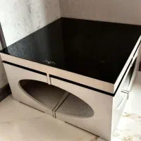 میز و چهار عدد گل میز