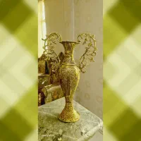 گلدان بزرگ برنزی