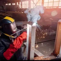 خدمات فنی .جوشکاری .تخریب .لوله کشی