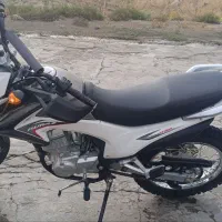 موتور تریل ۲۰۰ پرواز