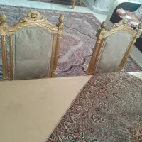 میز غذا خوری هشت نفره خیلی تمیز