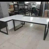 میز کنفرانس و مدیریت مدل T