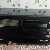 میز تلویزون شیشه ای