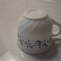 فنجان و نعلبکی