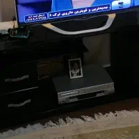 میز تلویزیون شیشه ای