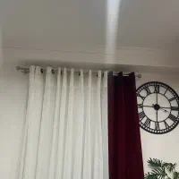 پرده حریر وکنار پرده ای  کتان  زرشکی