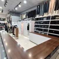 فروشنده با تجربه خانم