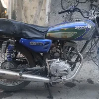 هندا۱۵۰شباب
