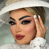 خدمات میکاپ و آموزش