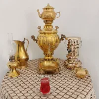 میز خاطره وسایل برنجی