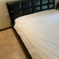 تخت دونفره تشک میز آرایش با آینه