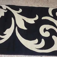 فرش ۴ متری مشکی سفید