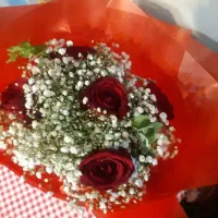 دسته گل زیبا وطبیعی مخصوص هدیه دادن